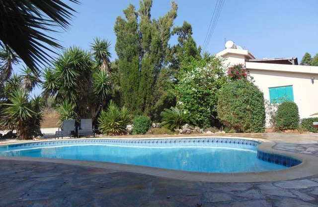 Konnos Villa