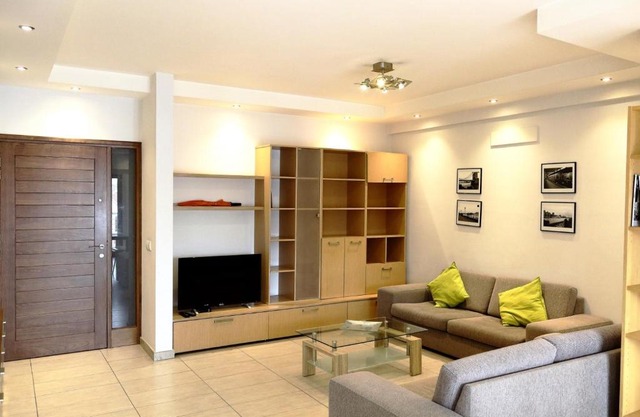 Kornesios Suite