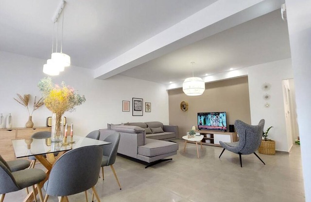 Koroni House