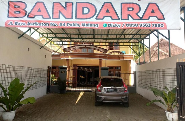 BANDARA syariah dekat pintu tol pakis, malang