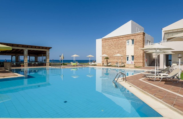 Kostakis Beach Hotel
