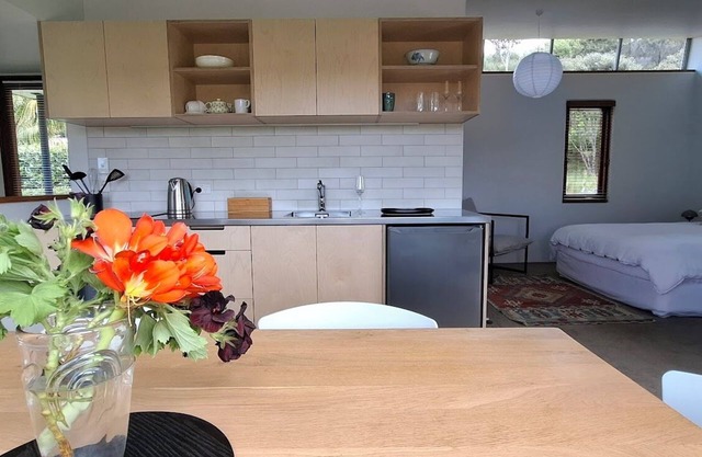 Kotare Studio Touch of Tuscany in Matakana