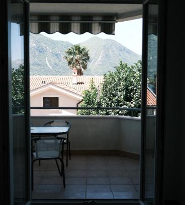 Kotoro Apartment, Sea View, 60m to Beach, Free Parking