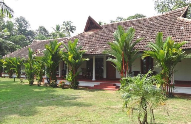 Kovilakam Lakeside Villa