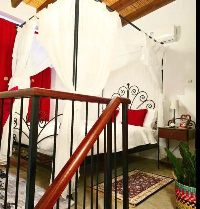 Kozakos Luxury House