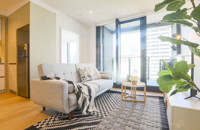 Kozyguru Docklands Modern 1 Room Unit