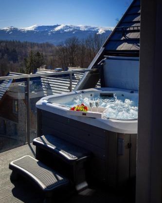 Kras-Resort Apartament 301 i 303 z widokiem na góry, prywatnym jacuzzi na tarasie i sauną