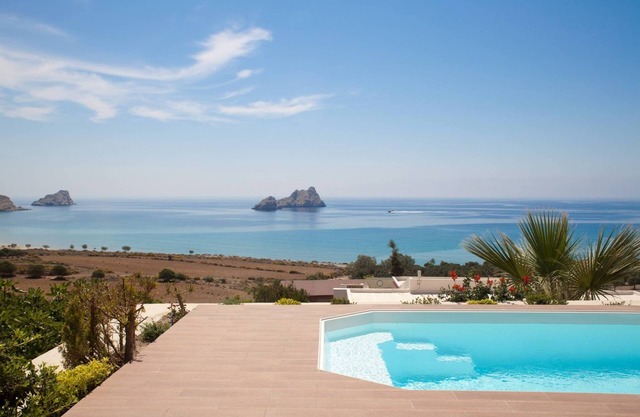 ''krinakia Villas'' Maizonette East