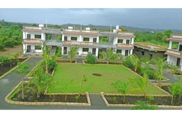 Krishna Premium Resort, Chitrod