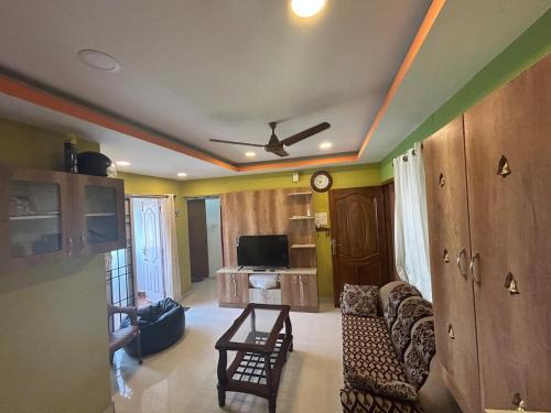 Krishna's Casa S1