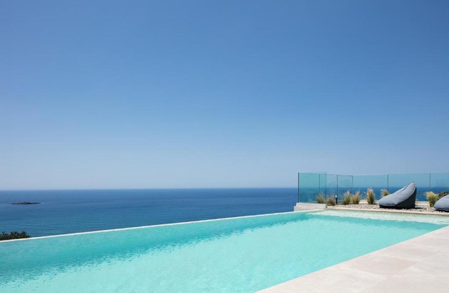 Krystallon Villas