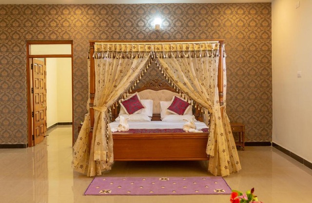 KSTDC Hotel Mayura Krishna Almatti