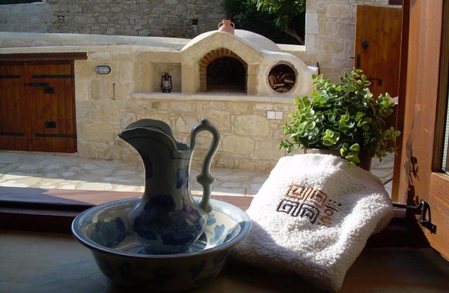 Ktima Charitini 2