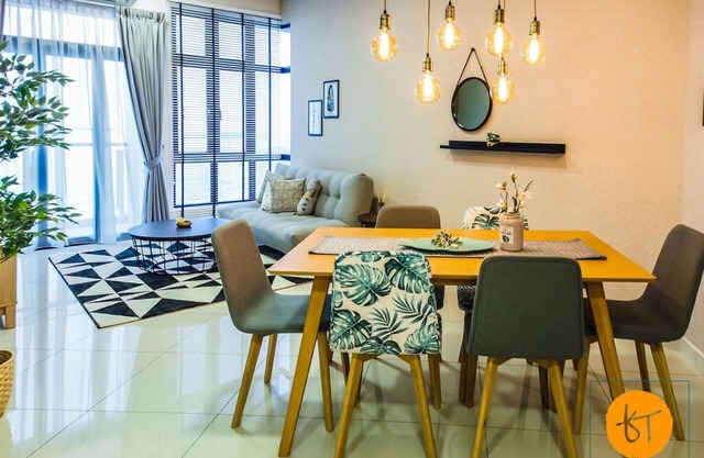 Kuala Lumpur KLCC Elegante y cómodo | 5 ★ Ubicación, Netflix, piscina + gimnasio 03