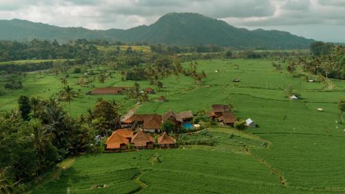 Kubu Sakian Villa and Restaurant Sidemen