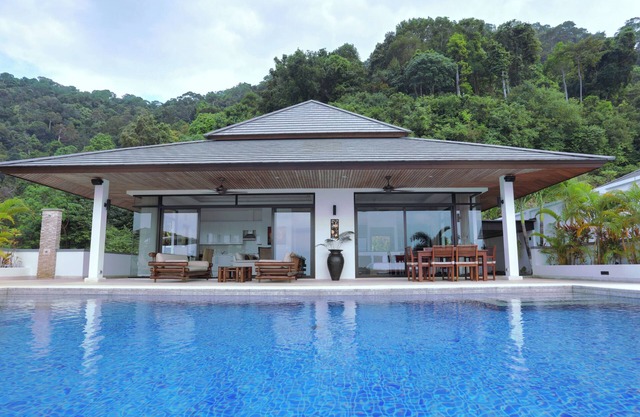 Villas de lujo con servicio de piscina con vista al mar - Villa 2