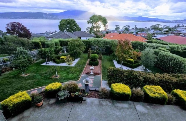 Kunanyi horizons - Hobart