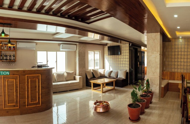 Kusum Airport Hotel