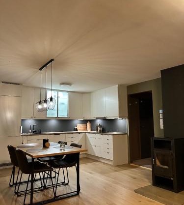 Kvaloysletta - 2 Bed Apartment - Free Parking