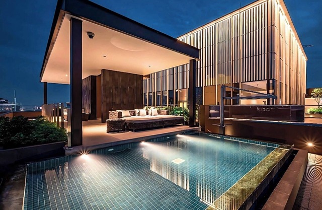 KVG Luxstay The Marq Ho Chi Minh Center