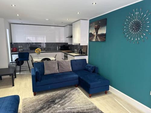 KYOTO HOUSE CENTRAL DERBY I 2 BEDROOMS, SPACIOUS, WARM & NEW with NETFLIX