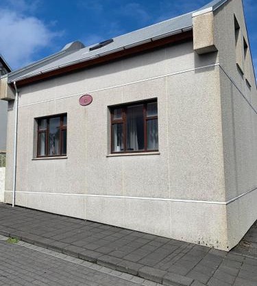 Lítið einbýlishús á besta stað.