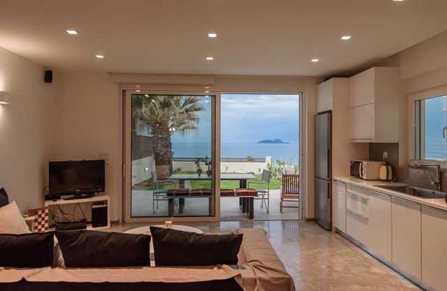 LΙDIA BEACH SUITES - SUITE LΙDIA Y SUITE APHRODITE (LUJOSAS SUITES EN ALQUILER)
