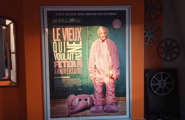 L'appt du vieux qui ne voulait pas fêter son anniversaire park. privatif gratuit