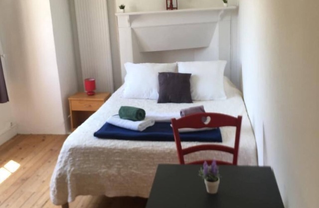 Estudio-Apartamento-Baño con ducha-Vista al campo