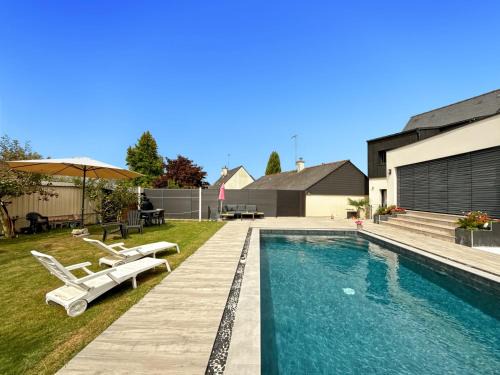 L'Azur - Piscine Privée & Chauffée - Parking Privé
