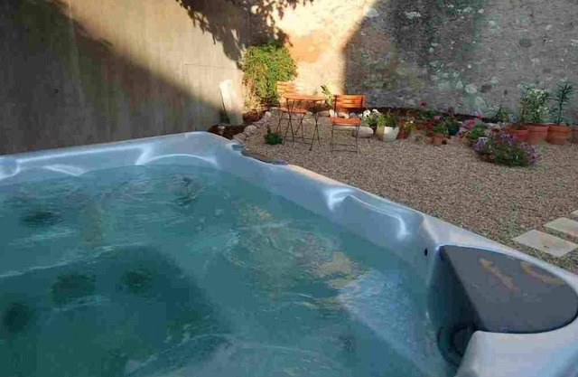 Casa preciosa y confortable en Capestang, Languedoc Roussillon, Francia para 6 personas
