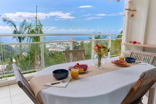 L'horizon bleu, vue, clim, piscine à proximité de l'aéroport