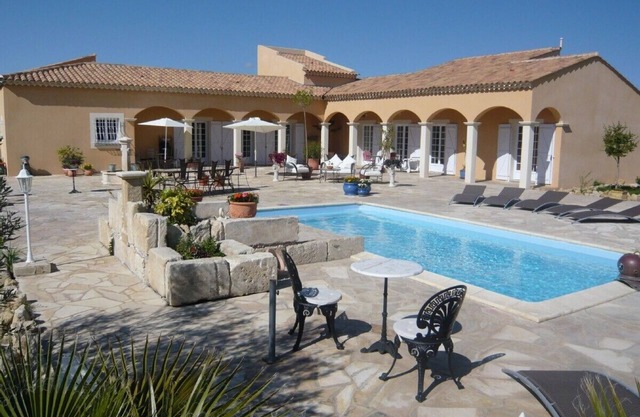 Oasis 2 Pequeño paraíso en Provenza, gran terraza y piscina.