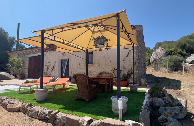 L'Olivastro Mini CountryHouse - Nature and relax 30 minutes from Costa Smeralda