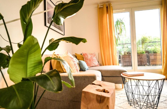 L'Olympique: appartement cosy, vue canal grande terrasse et parking