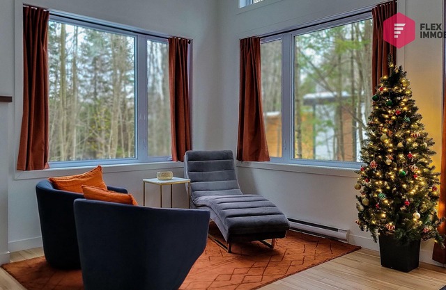 L'Orange-Méridien de Portneuf / Private hot tub Sauna Pool Billiards Trails