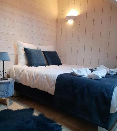 La Baie des Voiles 3 chambres 4 à 6 personnes au bord du lac plage privée