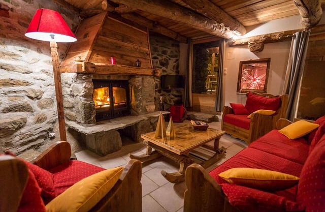 Casa rural de carácter en el corazón de la antigua aldea