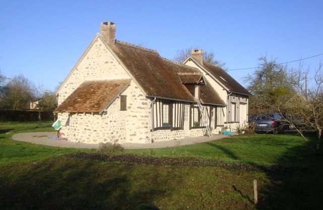 Casa rural Villeneuve-en-Perseigne-La Fresnaye-sur-Chédouet, 2 dormitorios, 4 personas