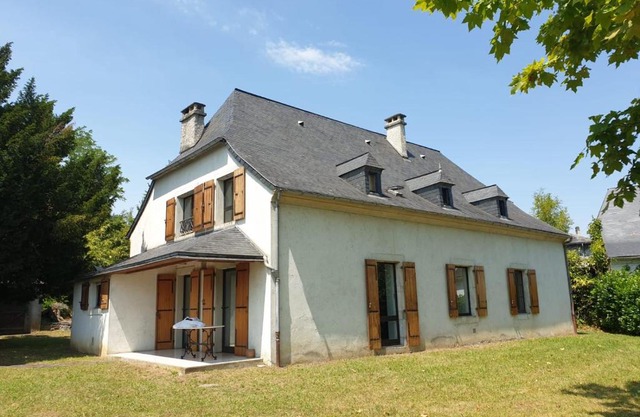 La bergerie, maison spacieuse avec grand jardin, vue sur les Pyrénées