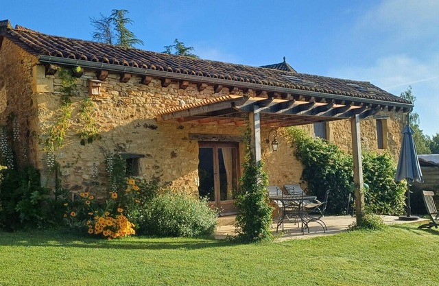 Périgourdine con carácter, orientación sur, restaurado con gusto y autenticidad.