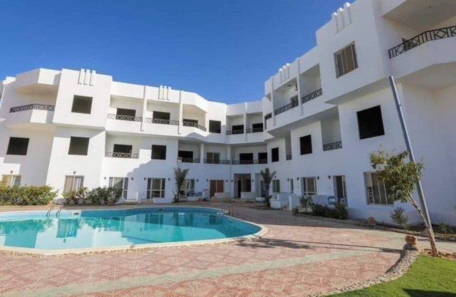 La bonita compound