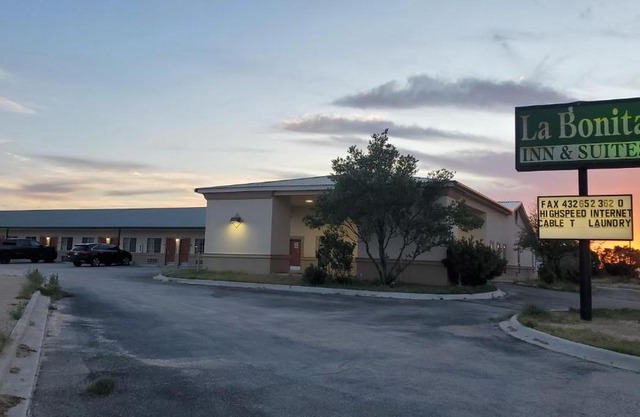 La Bonita Inn & Suites - McCamey