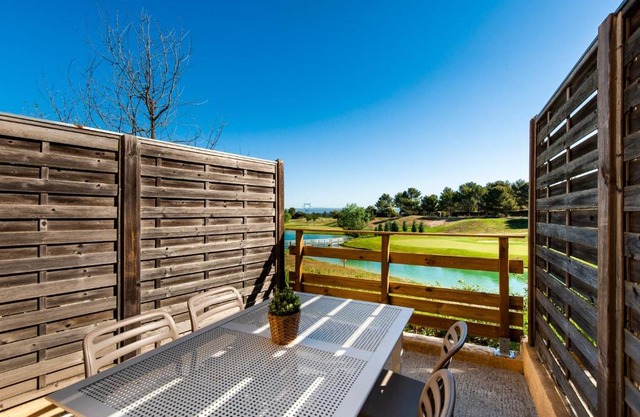 La Cabre d'Or - Duplex avec piscine partagée