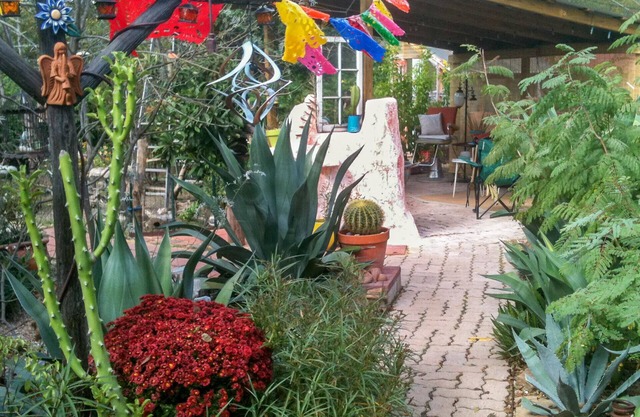 La Calavera Casita es un paraíso ecléctico que te encantará.