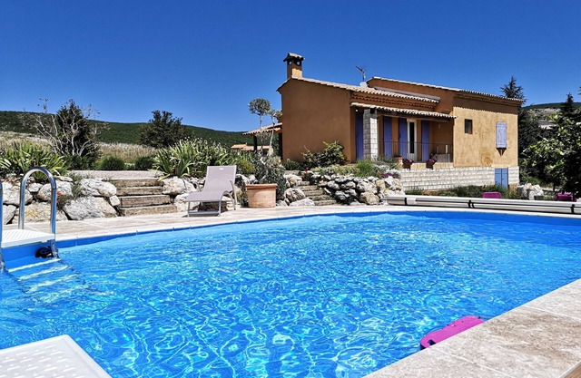La Casa, pequeña casa con encanto de la Provenza