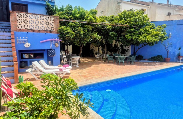 La Casa De Illora, piscina, chimenea, barbacoa, patio... en el centro del pueblo
