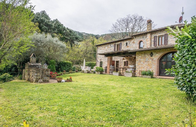 La Casa dei Ricordi - Tres Habitaciones Villa, Capacidad 9