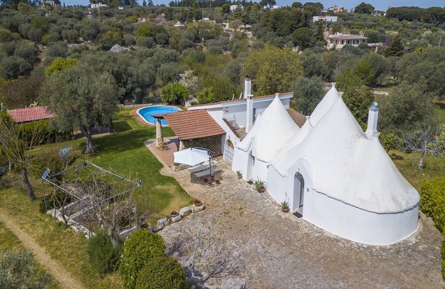 La Casa Sulla Roccia Trulli Pool, Monopoli, Italy