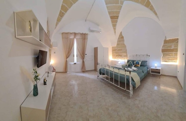 LA CASETTA Typical Salento apartment, just a few km from the Ionian and Adriatic seas.